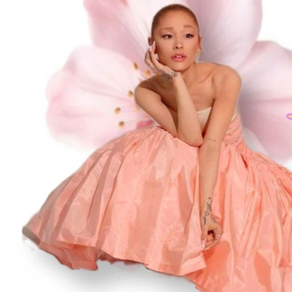 Top Photo Full of Ariana Grande Love