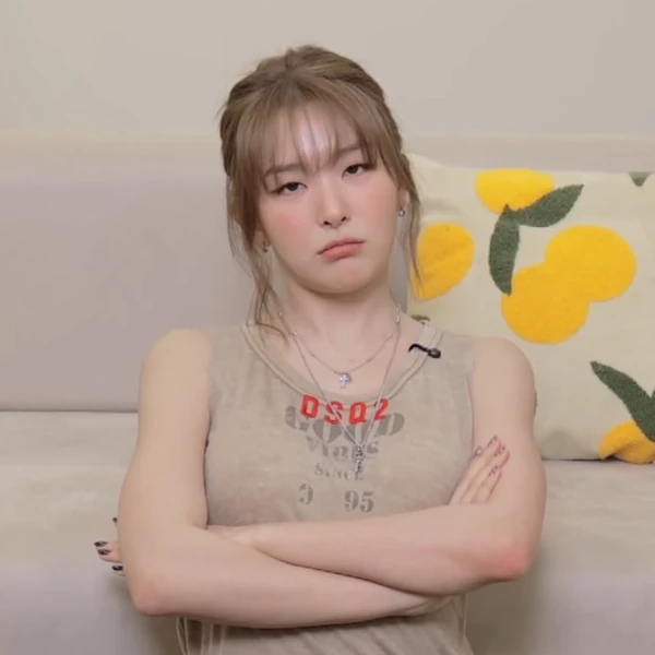 Today's Most Loved Seulgi (Red Velvet)