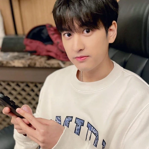 Today's Most Loved CHAN (iKON)