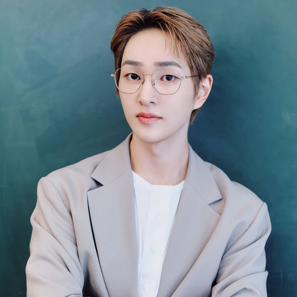 Top Photo Full of Onew (SHINee) Love