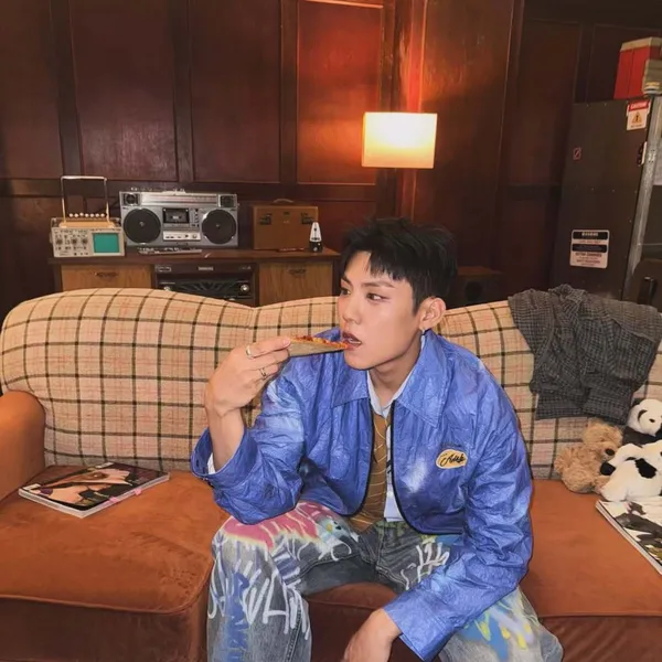 Top Photo Full of Park Woojin (AB6IX) Love