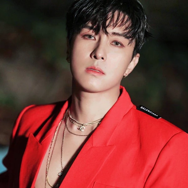 Top Photo Full of Kim Dongwan (SHINHWA) Love