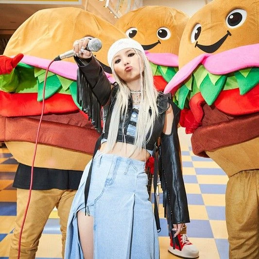 Today's Most Loved Soyeon (i-dle)