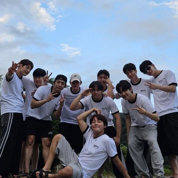 Top Photo Full of GoldenChild Love