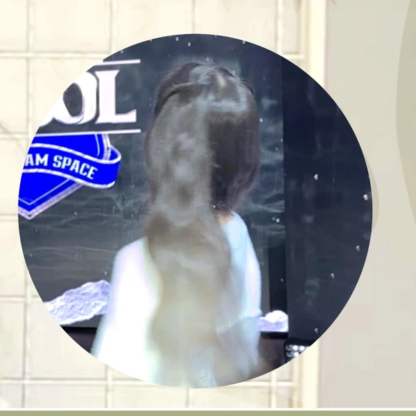 Top Photo Full of Yuju (GFRIEND) Love