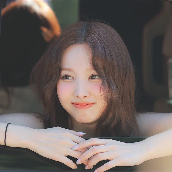 Today's Most Loved Nayeon (TWICE)