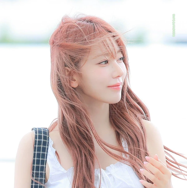 Fans' Pick: Best Moment of Sakura (LE SSERAFIM)