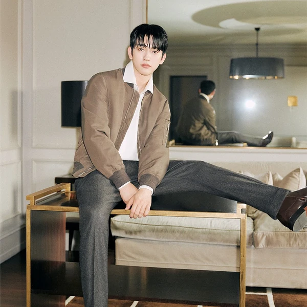 Top Photo Full of Jinyoung (GOT7) Love