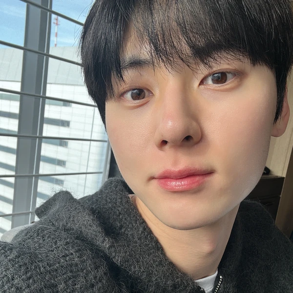 Top Photo Full of Hwang Minhyun Love
