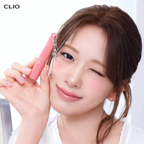 Today's Most Loved An Yujin (IVE)