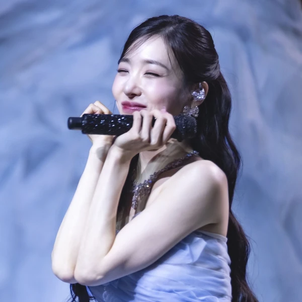 Today's Most Loved Tiffany Young (Girls' Generation)