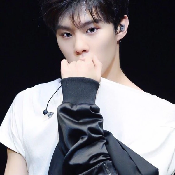 오늘 가장 사랑받은 김우석의 모습