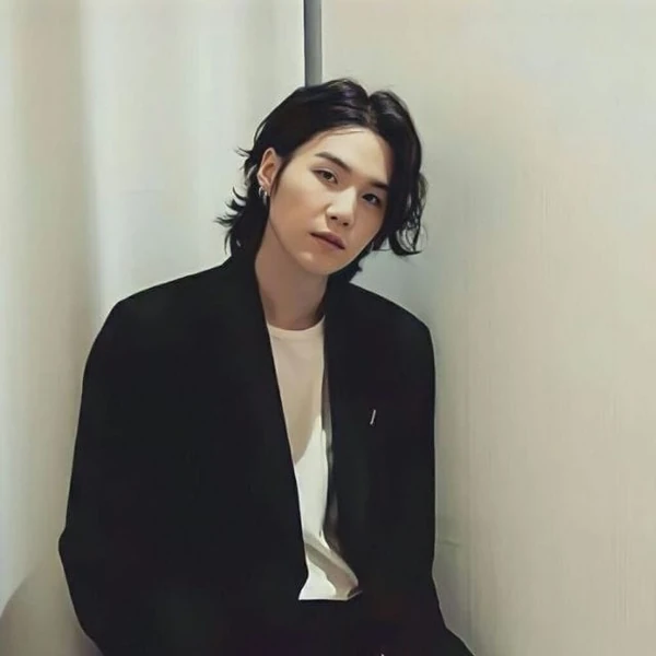 今日最受喜愛的SUGA (防彈少年團)