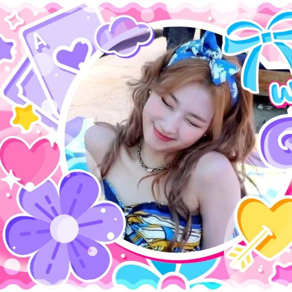 Top Photo Full of Sana (TWICE) Love
