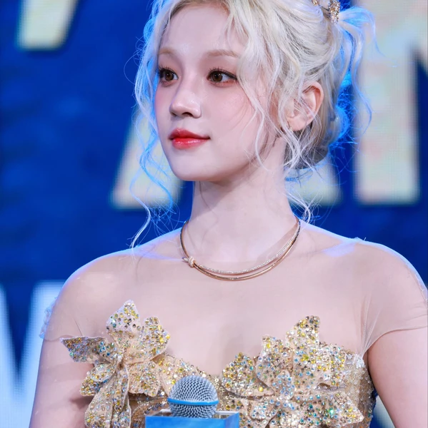 Today's Most Loved Yuqi (i-dle)