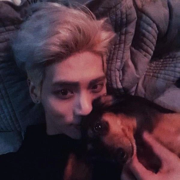 Today's Most Loved Jonghyun (SHINee)