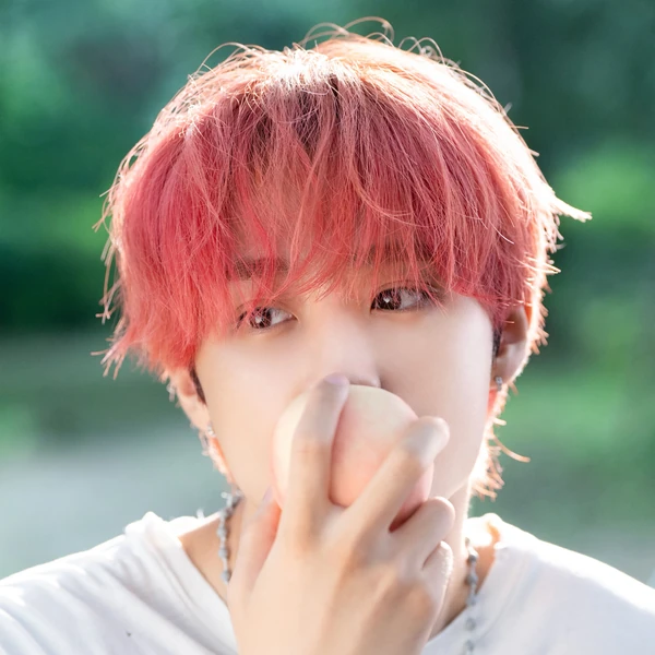 Top Photo Full of Sunwoo (THE BOYZ) Love
