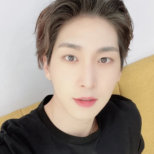 Today's Most Loved Shinwon (PENTAGON)