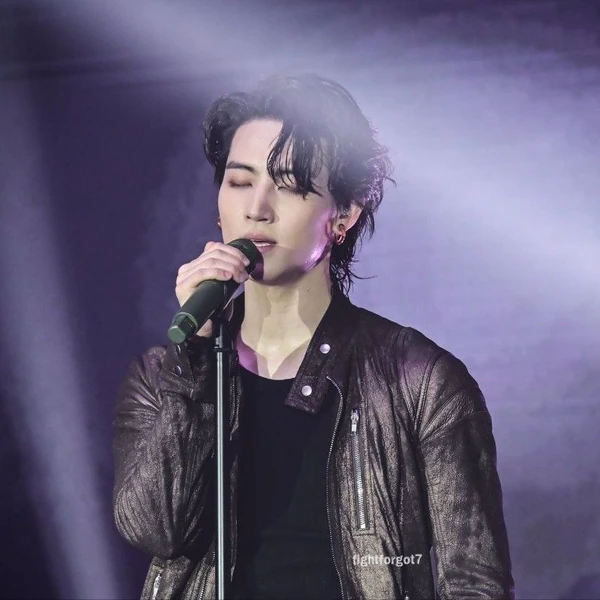 Today's Most Loved JAY B (GOT7)