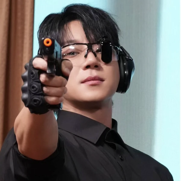 Today's Most Loved Hwang Chiyeol