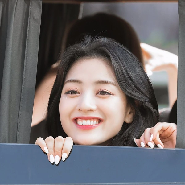Fans' Pick: Best Moment of Jihyo (TWICE)