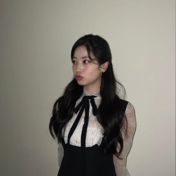 今天最受喜爱的多贤 (TWICE)