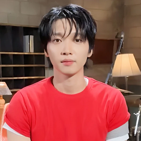 Today's Most Loved Jeong Sewoon
