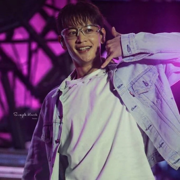 Today's Most Loved Minho (SHINee)