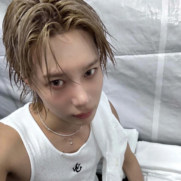 充满粉丝爱意的SHINee人气照片