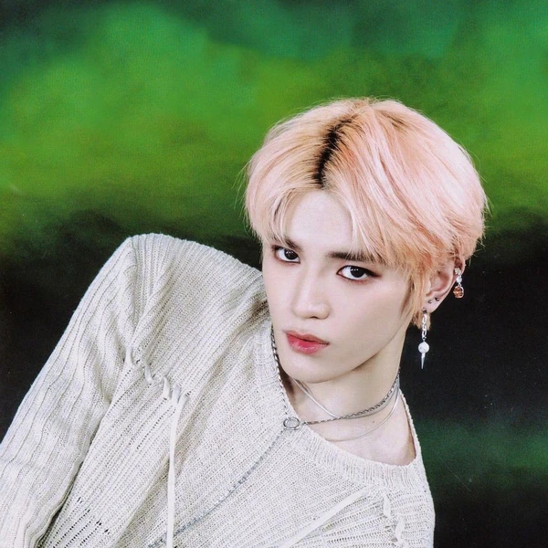 SUPERM NCT NCT127 テヨン ボトル SUPERM NCT NCT127 テヨン ボトル ☺︎ cr: xa_hyunii ⁡ この