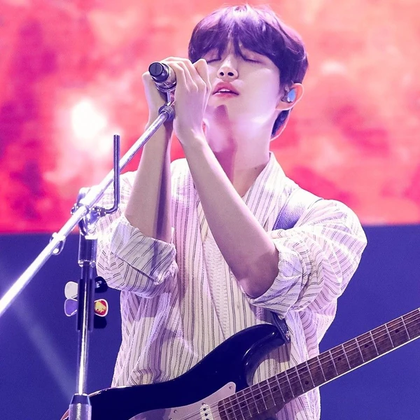 Foto Populer Penuh Cinta untuk Kim Jaehwan