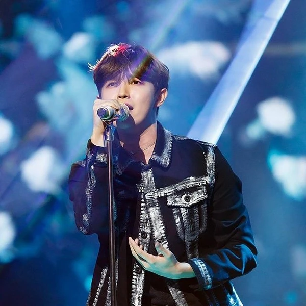 Foto Populer Penuh Cinta untuk Kim Jaehwan