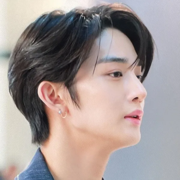 Penampilan Bae Jinyoung yang Paling Dicintai Hari Ini