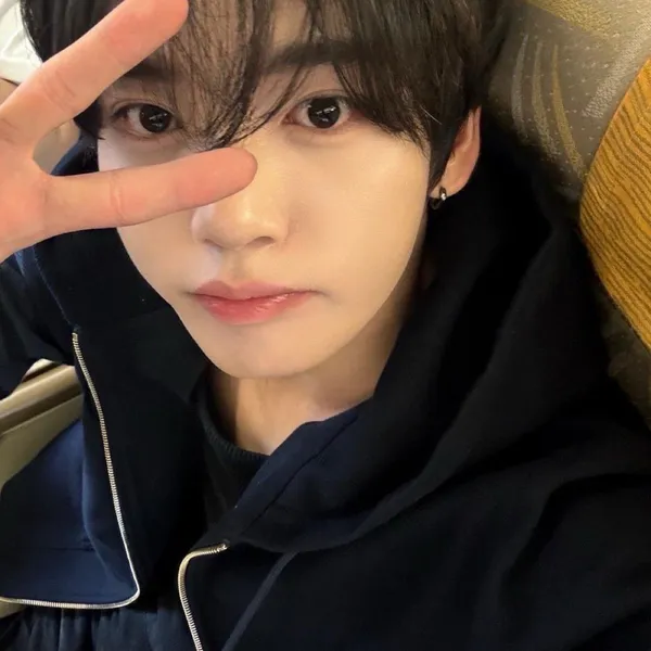 Today's Most Loved Han Yujin (ZEROBASEONE)