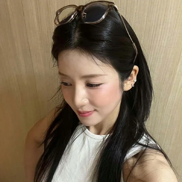 今天最受喜爱的朴初珑 (Apink)