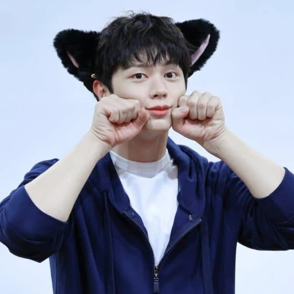 Today's Most Loved Yook Sungjae (BTOB)