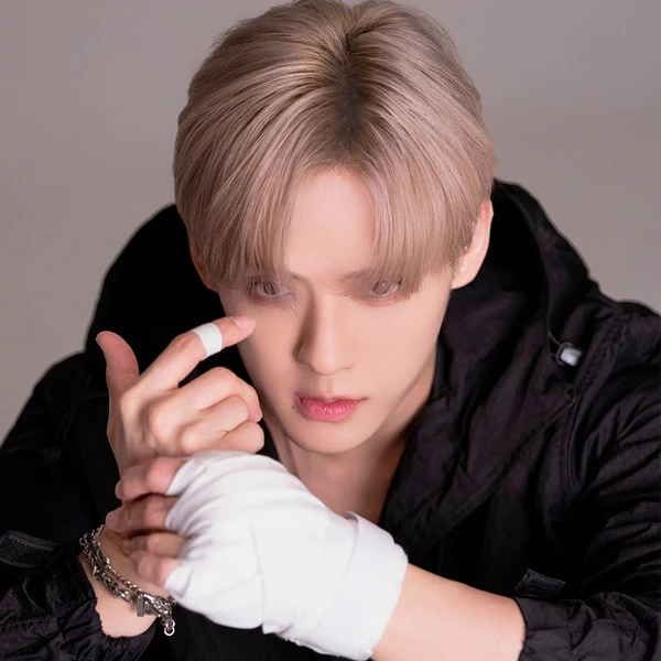Top Photo Full of Lee Minhyuk (BTOB) Love