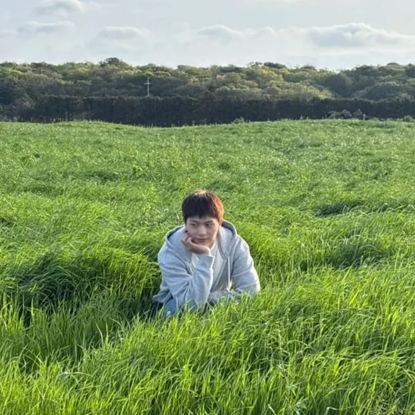 Top Photo Full of Yook Sungjae (BTOB) Love