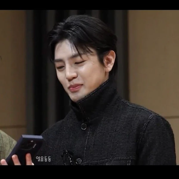 Fans' Pick: Best Moment of Donghun (A.C.E)