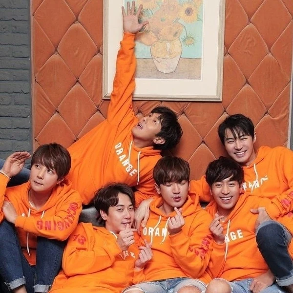 Top Photo Full of SHINHWA Love