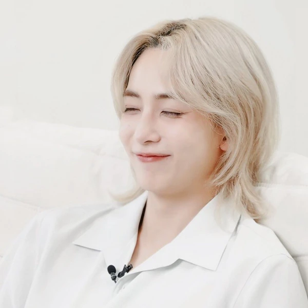 Top Photo Full of Jeonghan (SEVENTEEN) Love