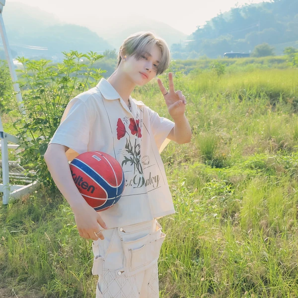 Popular profile picture of NI-KI (ENHYPEN) loved by fans