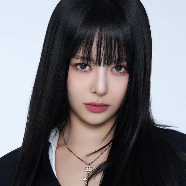 Today's Most Loved E:U (EVERGLOW)