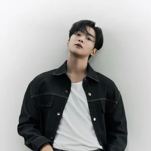 Today's Most Loved Rowoon