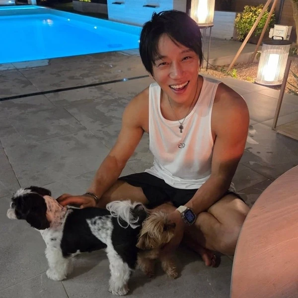 Today's Most Loved Hwang Chiyeol