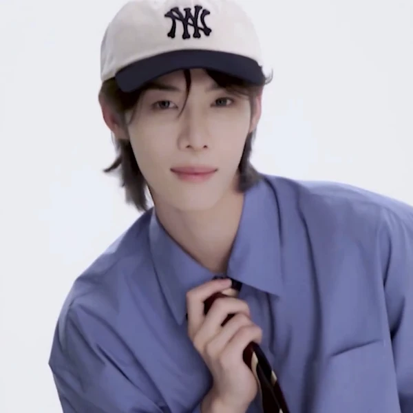 Top Photo Full of Robin (n.SSign) Love