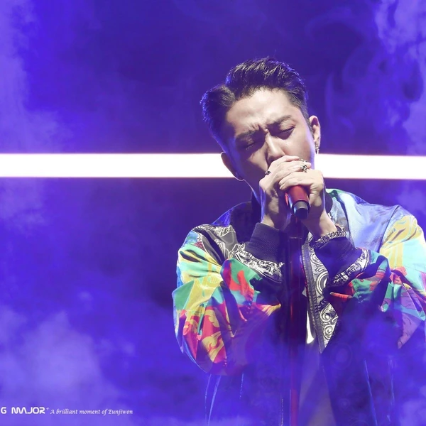 Top Photo Full of Eun Jiwon (SECHSKIES) Love