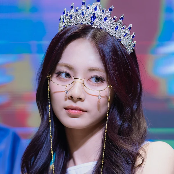 오늘 가장 사랑받은 쯔위 (TWICE)의 모습