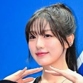 Top Photo Full of Jeong Yein (Lovelyz) Love