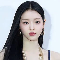 Today's Most Loved Yooa (OH MY GIRL)